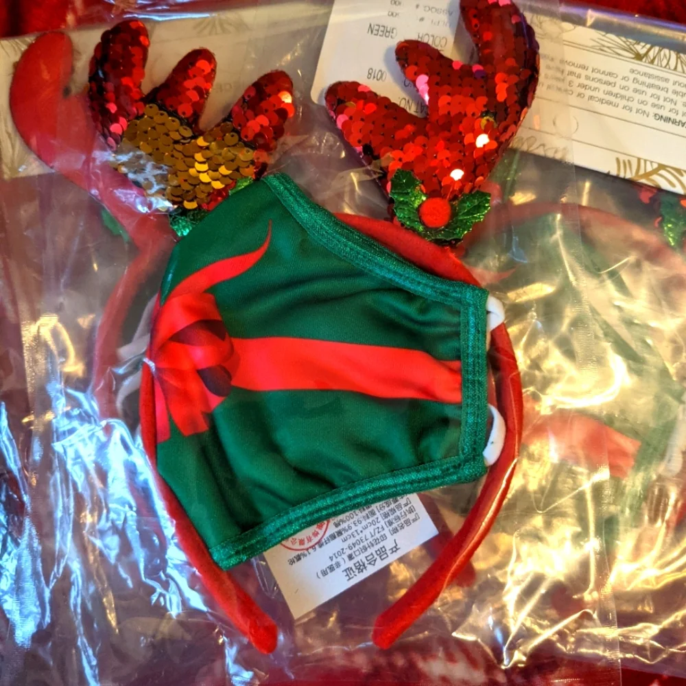 🌲Two piece sparkly holiday mask and reindeer ears